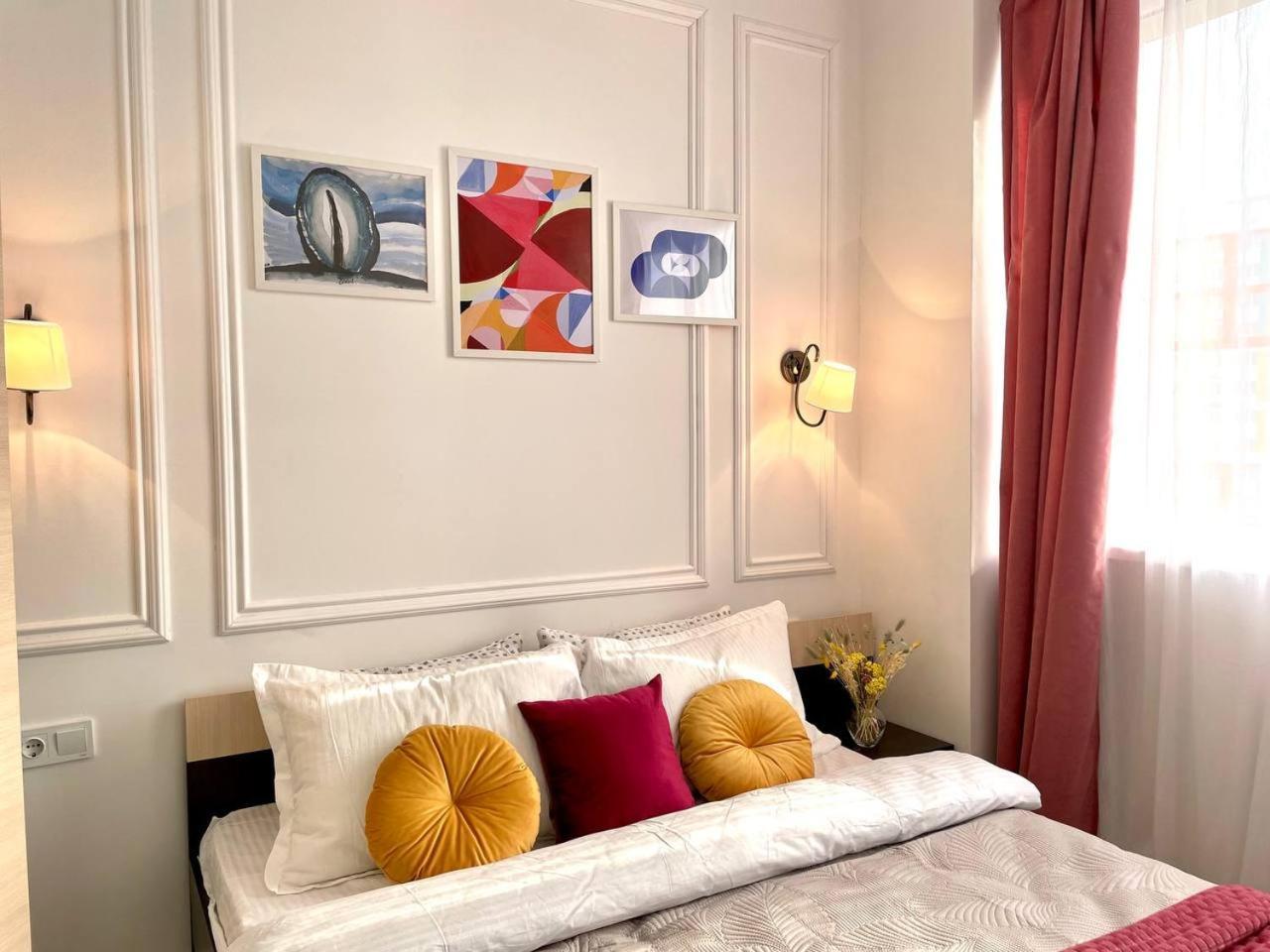 Apartment фридом 5 минут от метро рядом с трц Almaty
